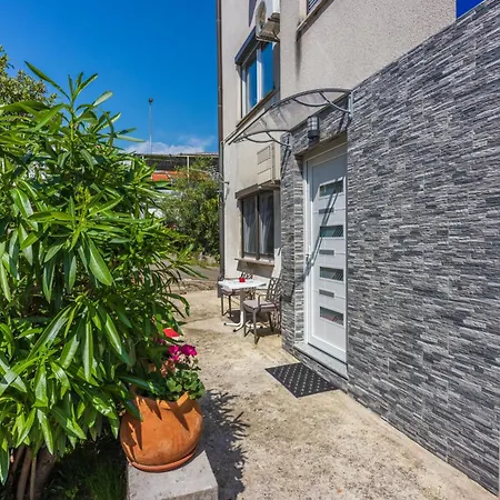 Nika Διαμέρισμα Crikvenica